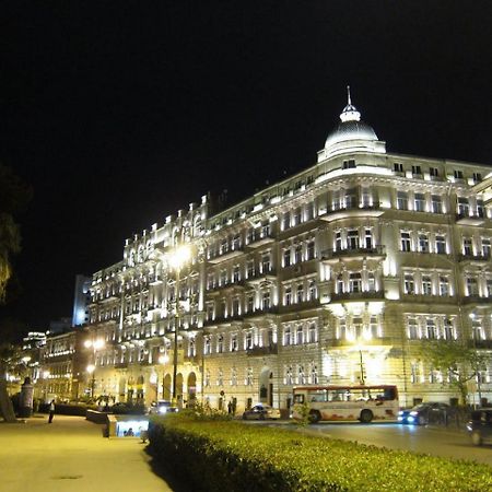 Metro City Hotel บากู ภายนอก รูปภาพ