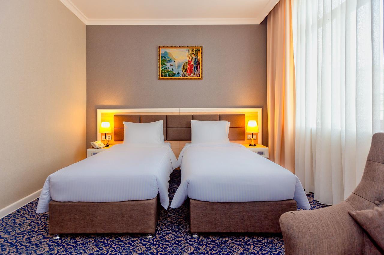 Metro City Hotel บากู ภายนอก รูปภาพ