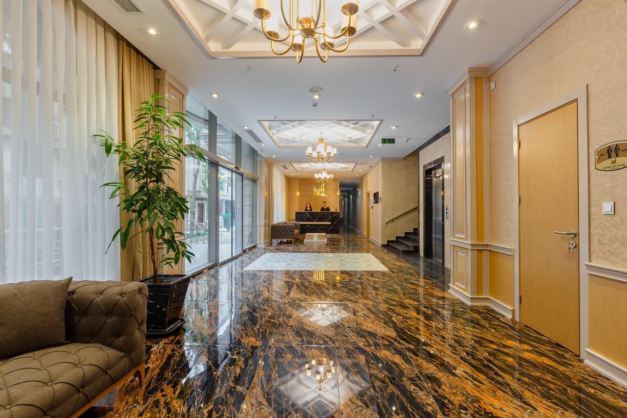 Metro City Hotel บากู ภายนอก รูปภาพ