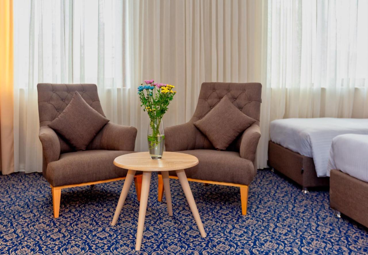 Metro City Hotel บากู ภายนอก รูปภาพ
