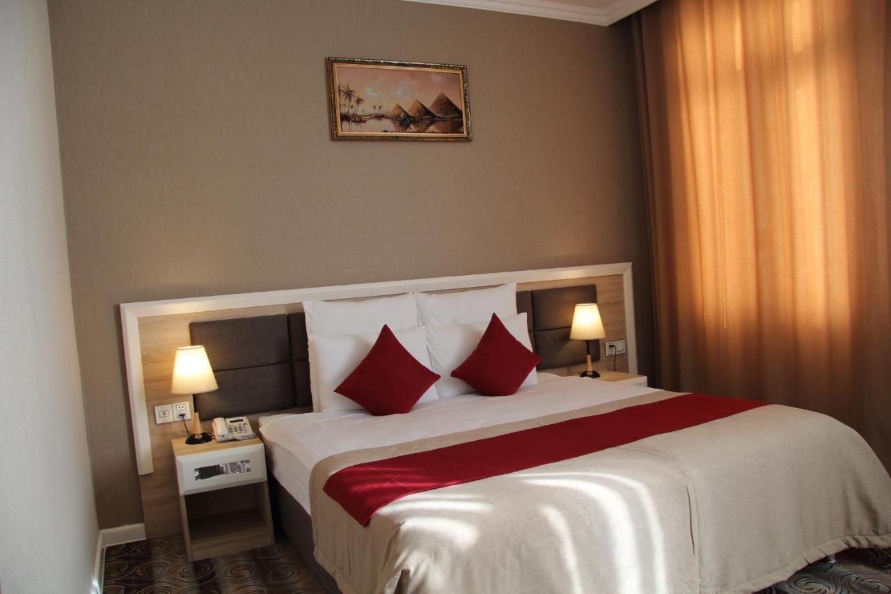 Metro City Hotel บากู ภายนอก รูปภาพ