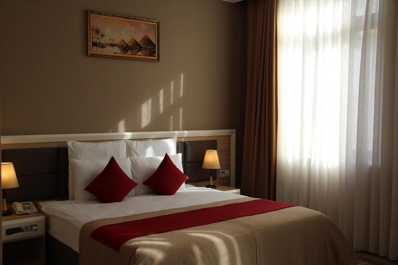 Metro City Hotel บากู ภายนอก รูปภาพ